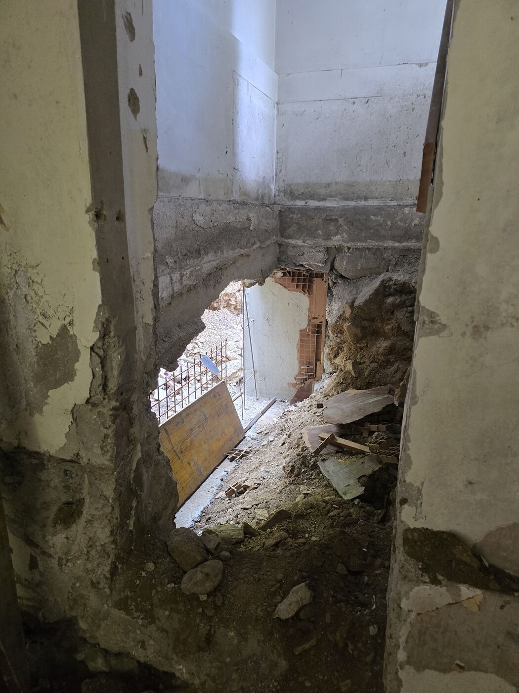 Prenova hiš in stanovanj na ključ, fotografija 1 z našega gradbišča